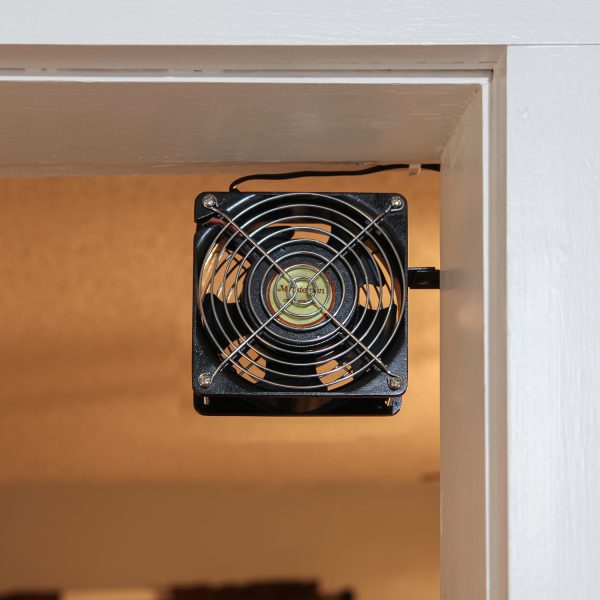 Room to Room Doorway Fan by Minuteman - Image 6
