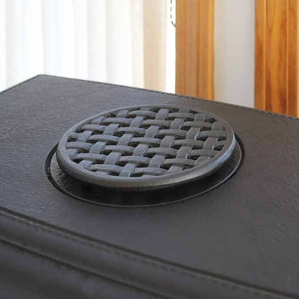 Round Cast Iron Lattice Trivet by Minuteman - Image 3