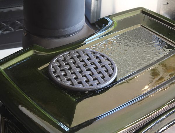 Round Cast Iron Lattice Trivet by Minuteman - Image 5